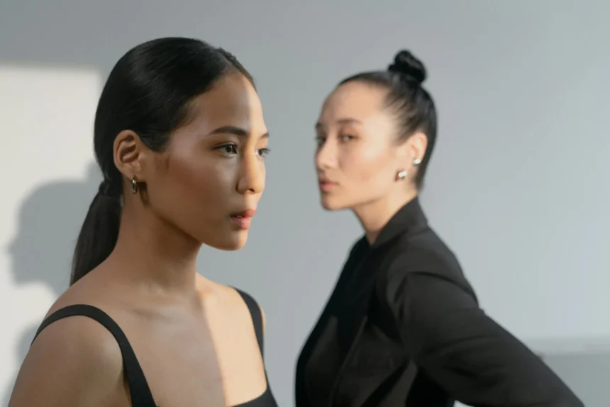 How to Determine Your Face Shape In 3 Easy Steps